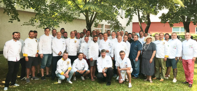 Pribudli noví akreditovaní hodnotiaci komisári SZKC v odbore kuchár pre roky  2018 – 2023